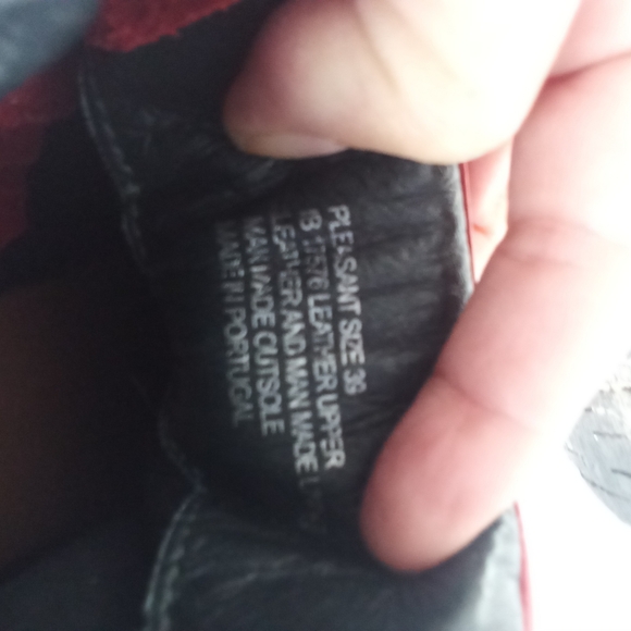 Miz Mooz Leather Ruched Ankle Boots Pleasant Comfort Red Size 39 8.5/9 - Picture 9 of 11